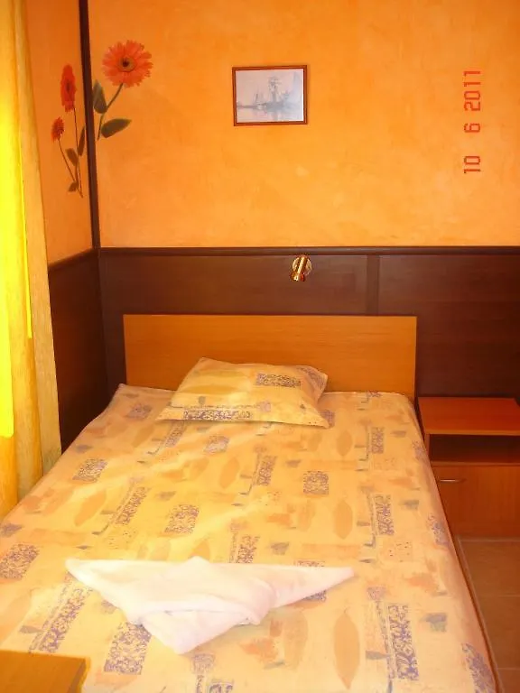 Friends Family Hotel Sunny Beach 3*,